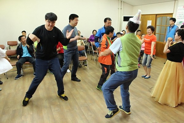 9337b348d4d765b7fd6b806517150499_1426752