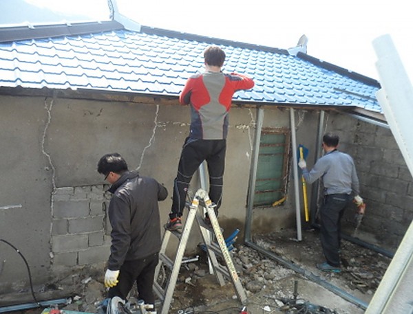 d11ef235d755489d4aaf88666fdcc268_1426925