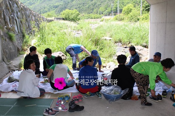 f0fa1e8caf1c5210af24514c00b278c0_1432774